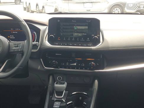 Certified 2023 Nissan Rogue Platinum w/ Platinum Premium Package FWD image 21