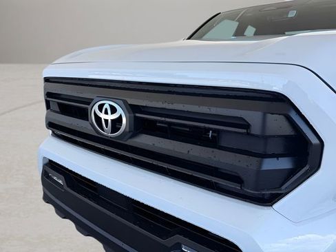 Used 2024 Toyota Tacoma SR5 image 2
