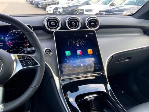 Used 2026 Mercedes-Benz GLC 300 4MATIC image 5