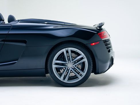 Used 2014 Audi R8 V8 image 15