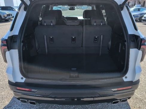 Used 2025 Chevrolet Traverse LT w/ Midnight/Sport Edition image 20