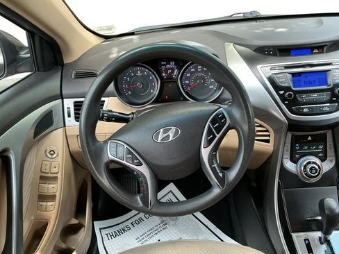 Used 2013 Hyundai Elantra GLS w/ Preferred Pkg FWD image 12