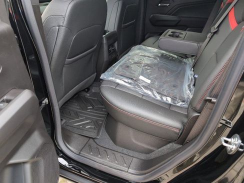 New 2025 Chevrolet Colorado Z71 w/ Technology Package image 22