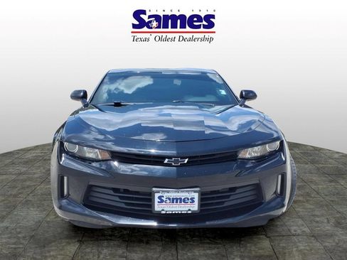 Used 2018 Chevrolet Camaro LT RWD image 8