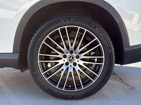 Certified 2025 Mercedes-Benz GLC 300 GLC 300 image 12