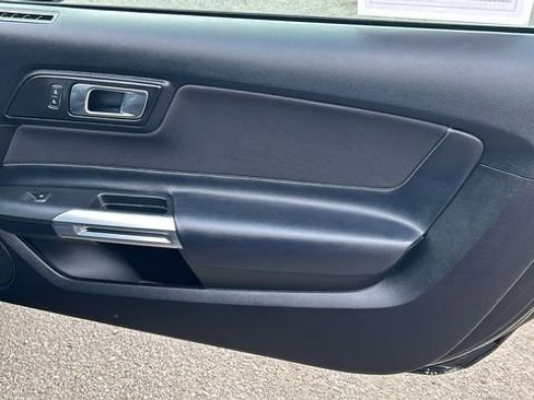 Certified 2022 Ford Mustang GT w/ Black Accent Package image 10