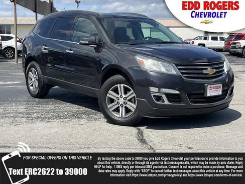 Used 2015 Chevrolet Traverse LT image 1