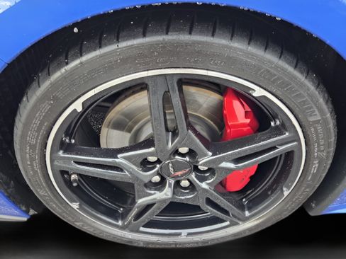 Used 2022 Chevrolet Corvette Stingray Premium Cpe w/ Z51 Performance Package RWD image 29