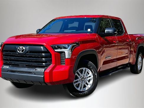 Used 2026 Toyota Tundra SR5 w/ SR5 Premium Package image 1