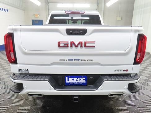 Used 2025 GMC Sierra 1500 AT4 w/ AT4 Premium Package AWD/4WD image 44