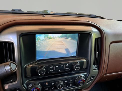 Used 2018 Chevrolet Silverado 2500 High Country AWD/4WD image 15