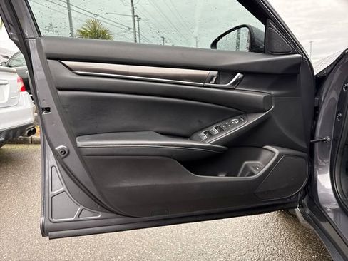 Certified 2018 Honda Accord Sport image 16