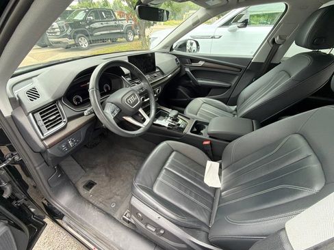 Used 2023 Audi Q5 2.0T Premium Plus w/ Premium Plus Package AWD/4WD image 11