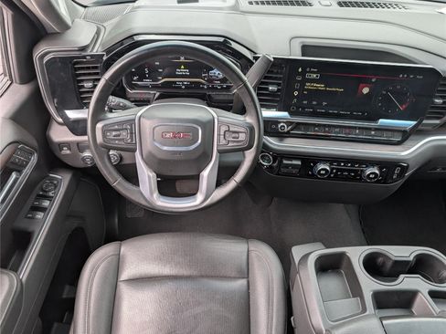 Used 2025 GMC Sierra 1500 SLT RWD image 17