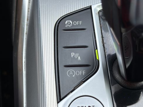 Used 2021 BMW 330i Sedan RWD image 9