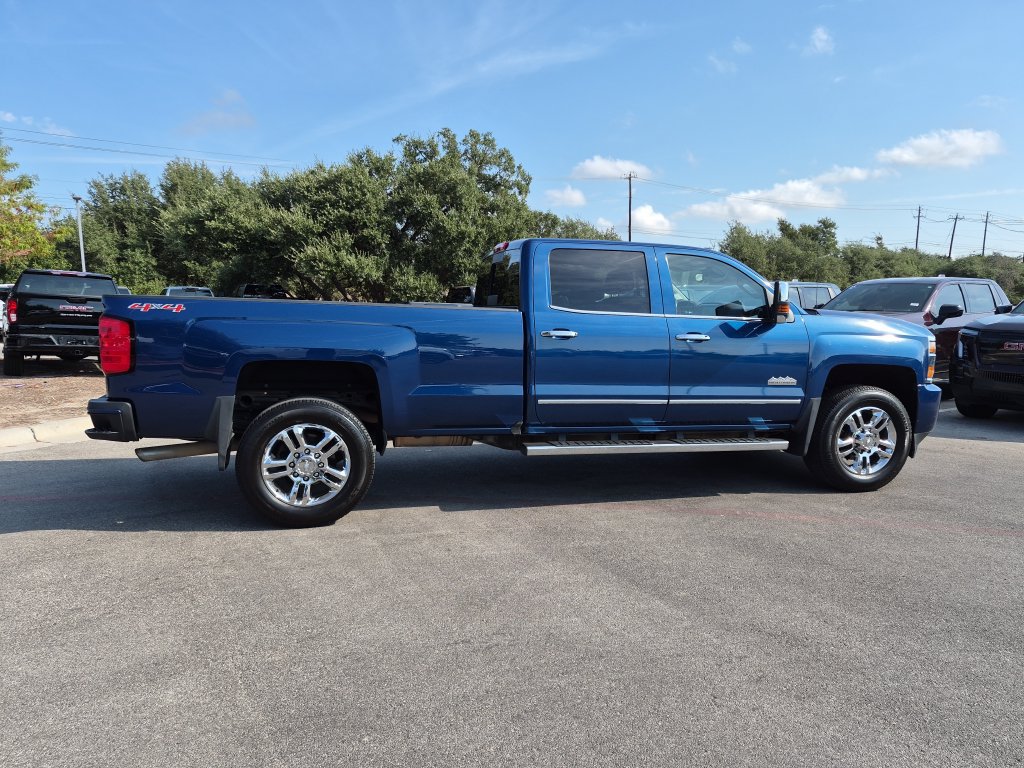Used 2016 Chevrolet Silverado 2500 High Country AWD/4WD image 10