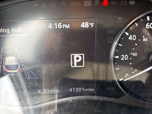 Used 2024 Nissan Kicks SR w/ SR Premium Package image 21