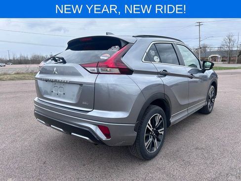 Used 2023 Mitsubishi Eclipse Cross AWD image 6