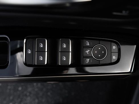 Used 2024 Nissan Pathfinder Platinum AWD/4WD image 31