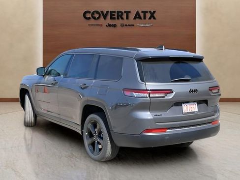 New 2026 Jeep Grand Cherokee L Limited w/ Limited Altitude Package image 3