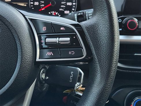 Certified 2024 Kia Forte LXS image 25
