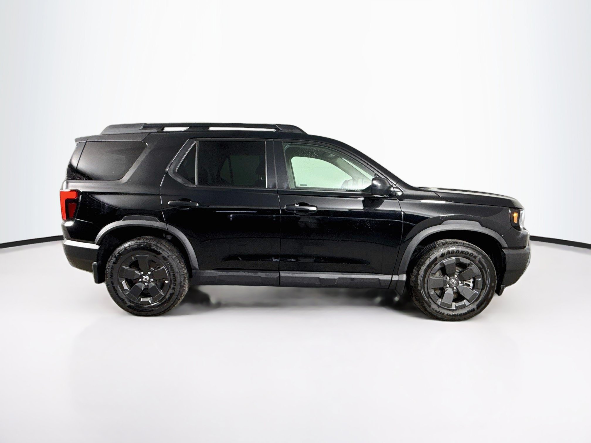 Certified 2026 Honda Passport RTL image 2