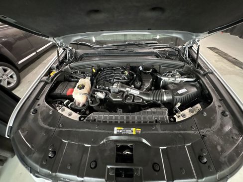 Used 2024 Jeep Grand Cherokee Altitude image 29