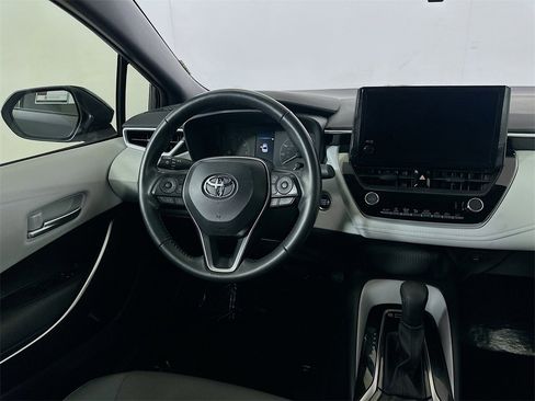 Used 2024 Toyota Corolla SE image 17