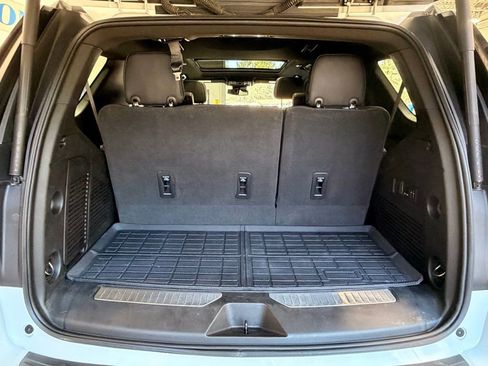 Used 2023 GMC Yukon Denali AWD/4WD image 10