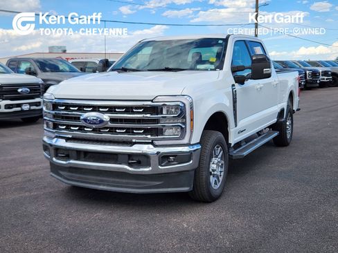 Used 2026 Ford F250 Lariat AWD/4WD image 1