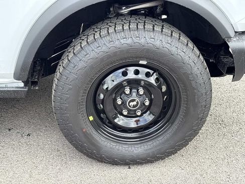 New 2026 Ford Bronco Big Bend w/ Black Diamond Package AWD/4WD image 9