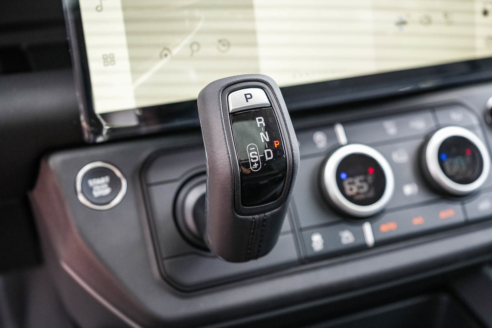 New 2026 Land Rover Defender 110 S AWD/4WD image 18