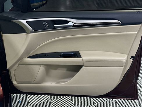 Used 2016 Ford Fusion SE w/ Equipment Group 202A image 39