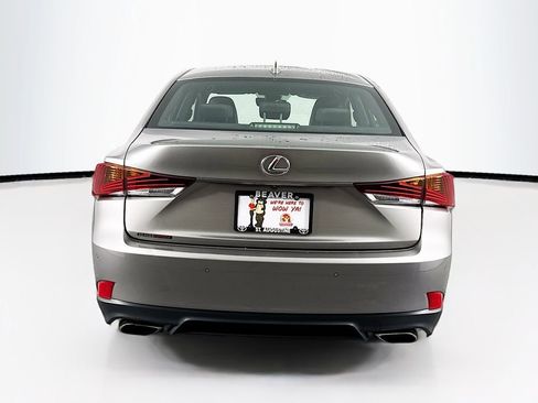Used 2019 Lexus IS 300 F Sport w/ F Sport Package image 8
