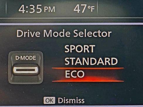 Used 2024 Nissan Rogue SV image 27