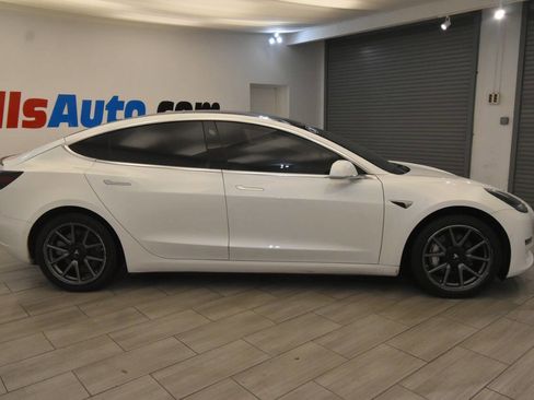 Used 2020 Tesla Model 3 Standard Range Plus image 6