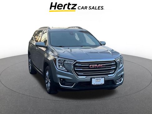 Used 2024 GMC Terrain SLT image 1