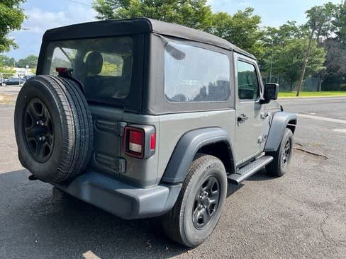 Used 2021 Jeep Wrangler Sport AWD/4WD image 4