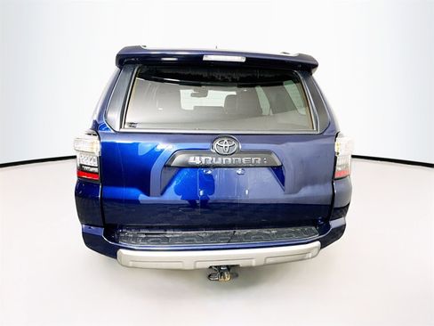 Certified 2023 Toyota 4Runner TRD Off-Road Premium image 6