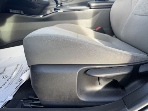 Used 2024 Toyota Prius LE image 11