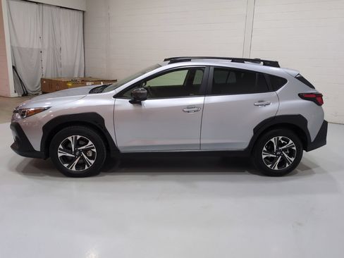 Certified 2025 Subaru Crosstrek 2.5i Premium AWD/4WD image 6