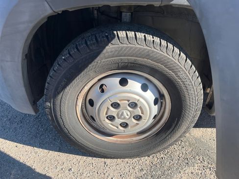 Used 2014 RAM ProMaster 2500 w/ Interior Convenience Group image 24