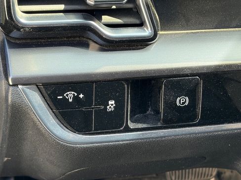 Used 2023 Kia Sportage EX FWD image 10