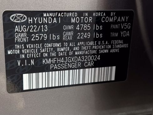 Used 2013 Hyundai Azera w/ Technology Pkg FWD image 28