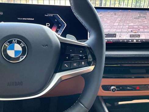 Certified 2025 BMW 330i Sedan image 25