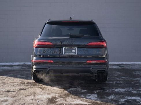 Certified 2025 Audi Q7 2.0T Premium w/ Convenience Plus Package image 6