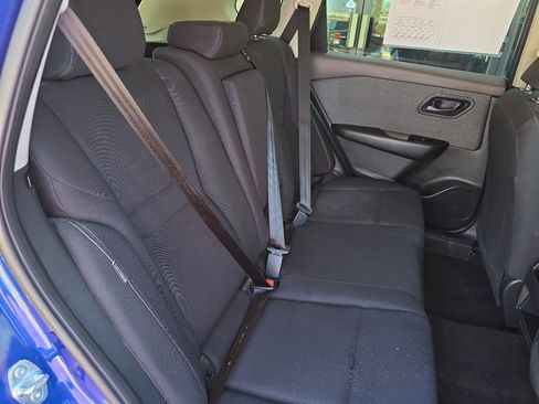 Used 2023 Nissan Rogue S image 26