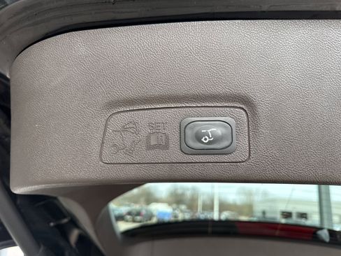 Used 2017 Lincoln MKC Reserve w/ Class II Trailer Tow Package image 36