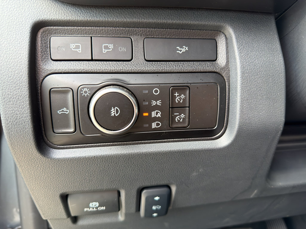 Used 2024 Ford F250 Lariat w/ Lariat Ultimate Package AWD/4WD image 20