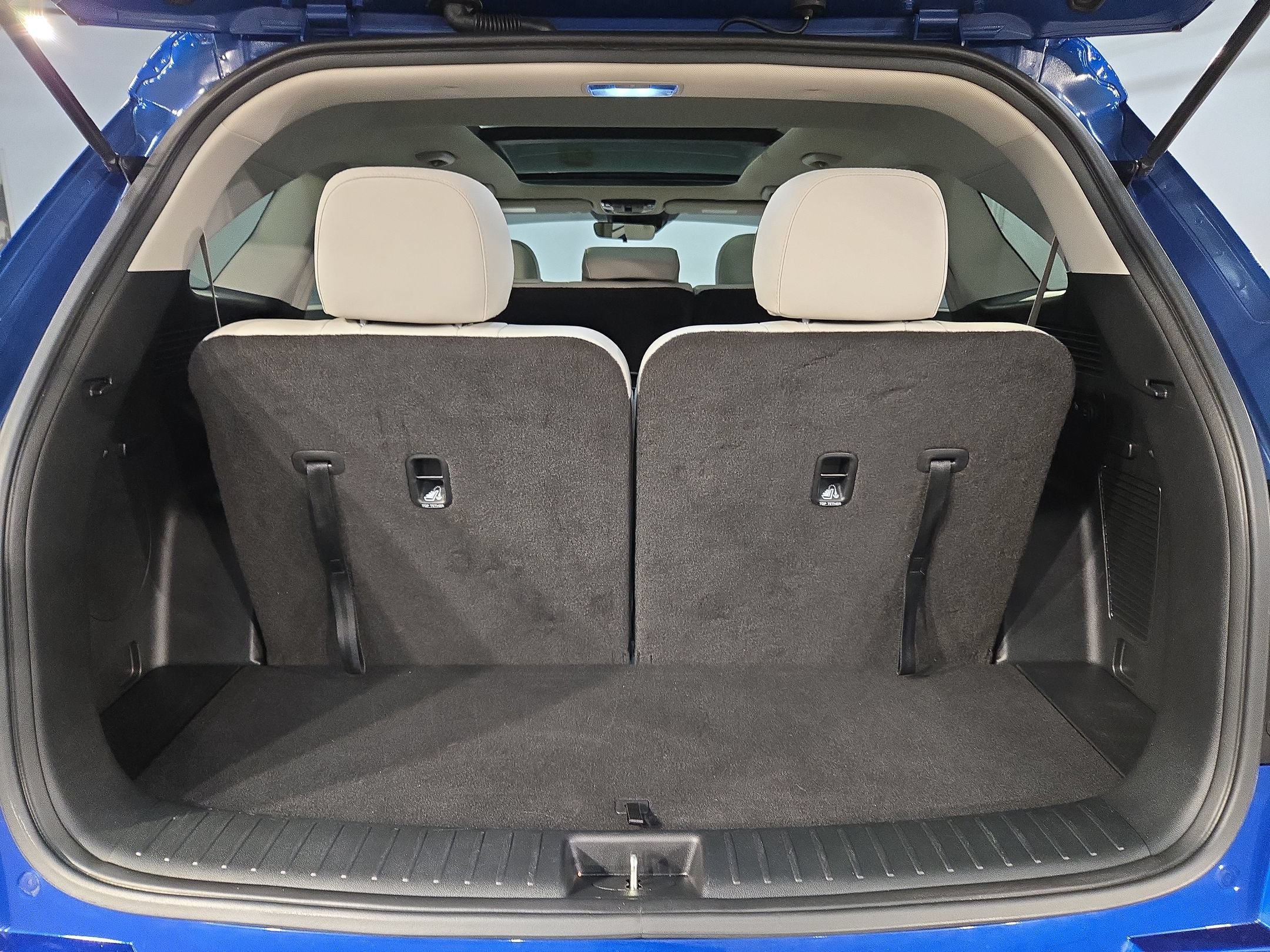 Used 2022 Kia Sorento S w/ Panoramic Sunroof Package FWD image 18